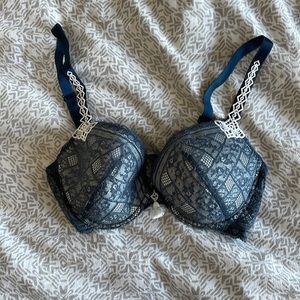 Pretty lace bra